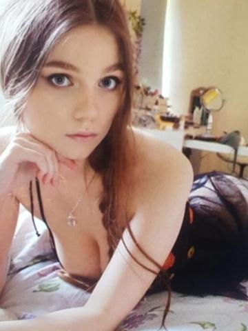 Белла Красивая Студентка